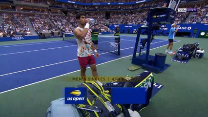 ألكاراز يواصل حملة الدفاع عن لقبه بنجاح