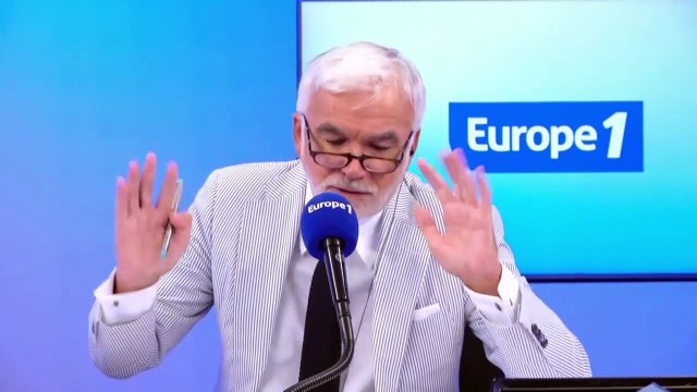 Pascal Praud et vous - Don de la famille Arnault aux Restos du Cœur : «Ça équivaut à un bon de 10 centimes», fustige Manon Aubry