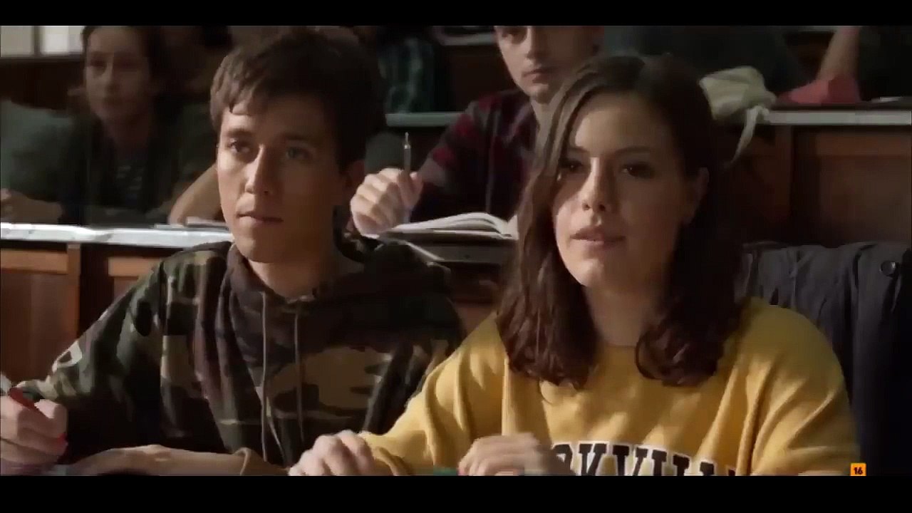 Escena de Carpeta Roja o Carpeta Verde, de la serie Merlí