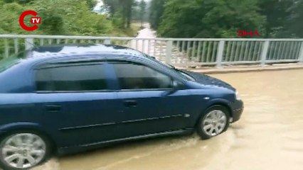 DEMİRKÖY'DE DERE TAŞTI, YOLLAR SU ALTINDA KALDI