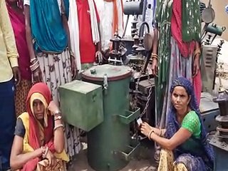 ट्रांसफार्मर आया एक, लेने पहुंच गए दो गांवों के ग्रामीण-video
