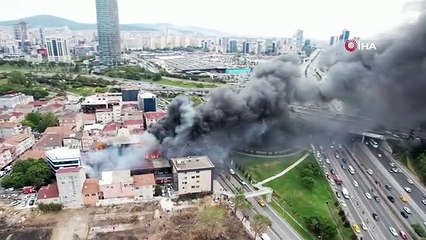 Ataşehir'de spor salonunda başlayan yangın dron ile havadan görüntülendi
