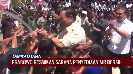 Inilah Momen Prabowo Basah-basahan Bersama Anak-Anak di Maluku Barat Daya