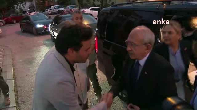 Kılıçdaroğlu, trafik kazasında hayatını kaybeden yeğenin ailesine taziye ziyaretinde bulundu