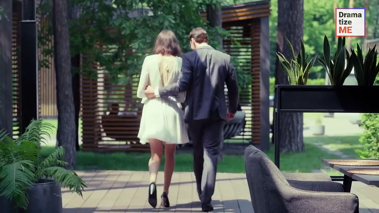 Girl Falls Victim To Bus Abuser @DramatizeMe