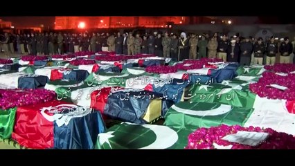 Télécharger la video: Qurban Huay _ Defence and Martyrs’ Day 2023 _ Rahat Fateh Ali Khan _ ISPR