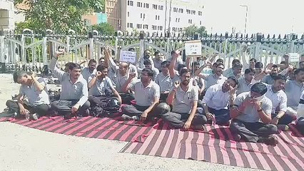 प्रमोशन पॉलिसी को लेकर मेट्रो रेल कर्मचारियों का प्रदर्शन