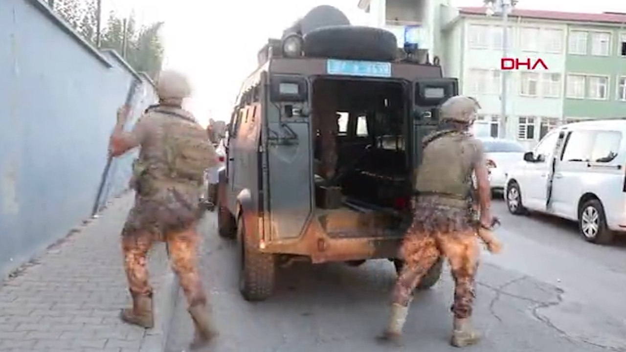 Gaziantep'te 200 polisin katılımı ile uyuşturucu operasyonu