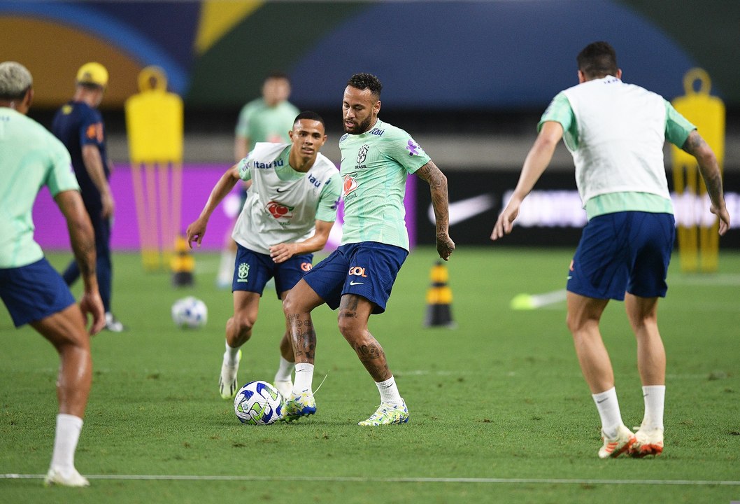 AR 05 NEYMAR BRAZIL OOV