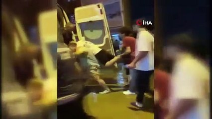 İstanbul’u sel vurdu: 2 ölü, 12 yaralı