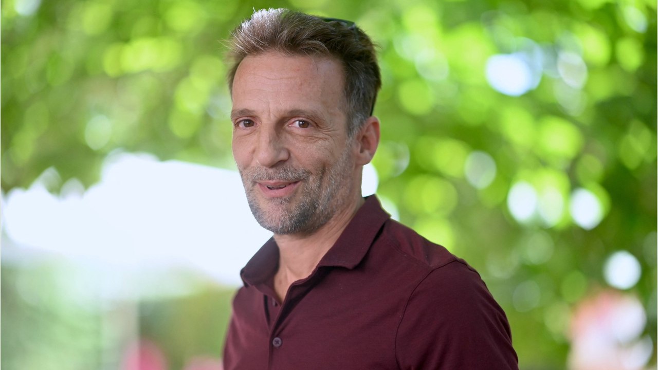 VOICI : Mathieu Kassovitz est sorti du coma : l'acteur donne de ses nouvelles après son grave accident
