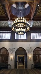 الملك عبد الله والملكة رانيا يكرمان أوائل الثانوية العامة