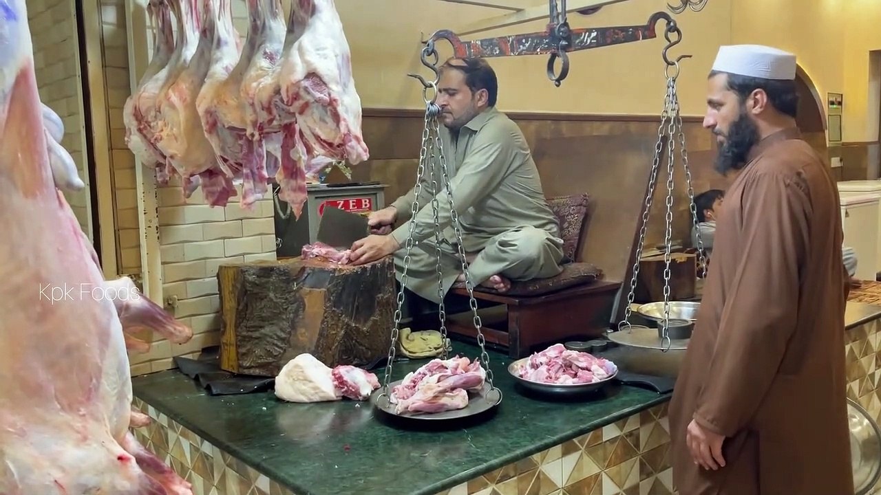 Mutton Karahi Recipe - Mutton Leg Steam Recipe - Mutton Machli Recipe - pakistani street Food