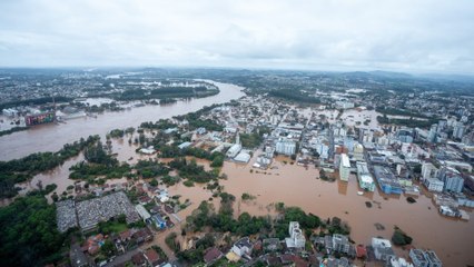 Aumentó a 28 el número de muertos por fuertes inundaciones en el sur de Brasil