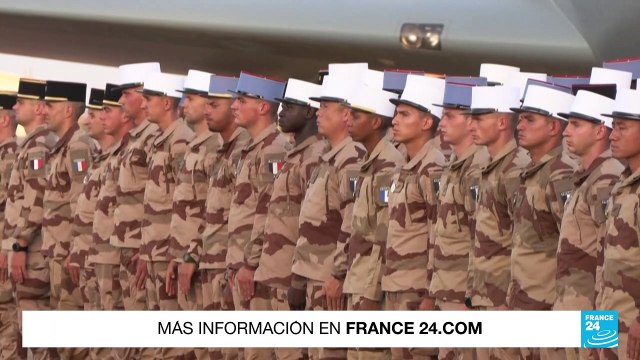 Francia dialoga con Níger la retirada de sus tropas militares en el país africano