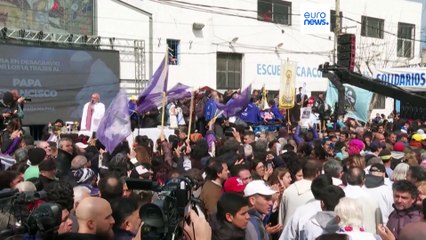 Misa masiva en Argentina para defender al papa de los ataques del ultraliberal Javier Milei
