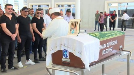 Kalp krizinden ölen üniversiteli Nazlı Ece, memleketi Ankara'da toprağa verildi