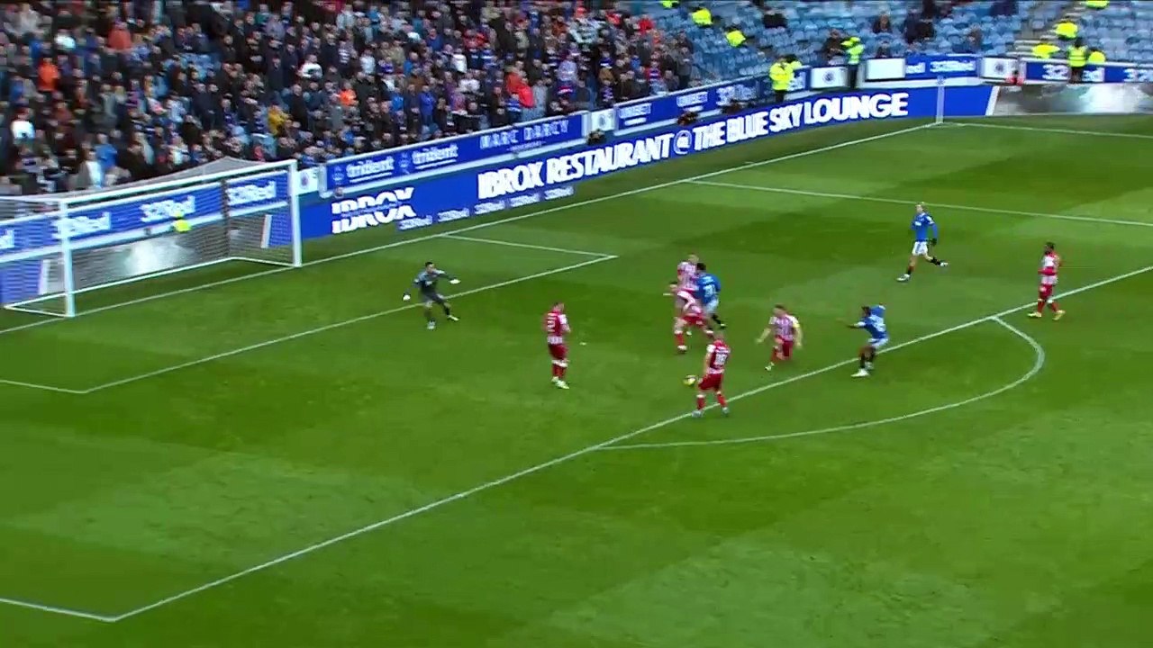alfredo morelos - dribles