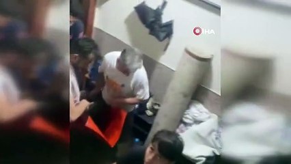 Polis, suyla dolan evde mahsur kalan yatalak hastayı böyle kurtardı