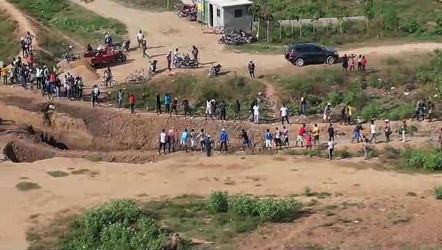 Vocero de la Presidencia informa sobre el cierre del paso del agua en el río Masacre por ciudadanos haitianos