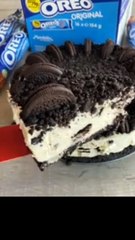 Easy 5-Ingredient No-Bake Oreo Cheesecake!