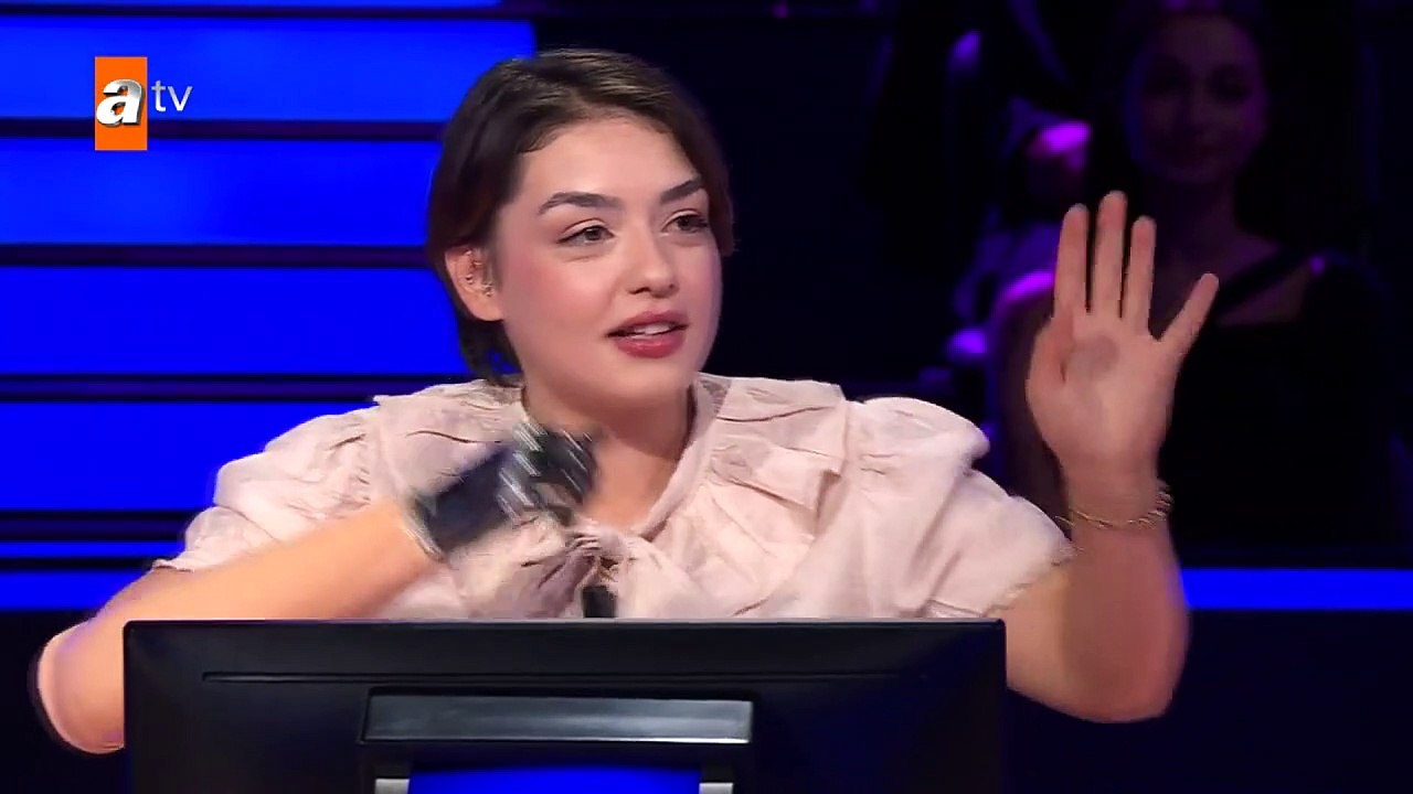 Kim Milyoner Olmak İster'in şampiyonu Rabia Birsen Göğercin, ampute edilen kolunun hikayesini anlattı: 1 yıl önce kıyma makinasına kaptırdım