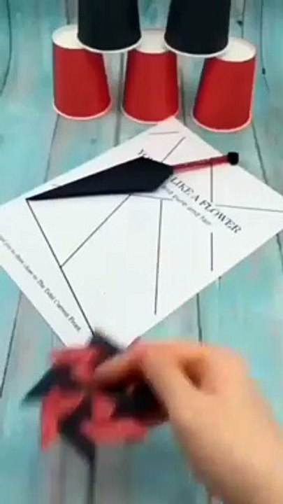How to make an origami shuriken