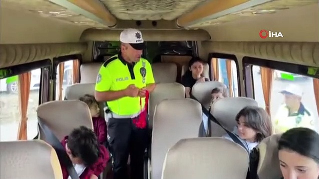 Bursa Emniyet Müdürlüğü okul servislerini denetledi