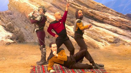 Star Trek Glamour Shots on The Big Bang Theory