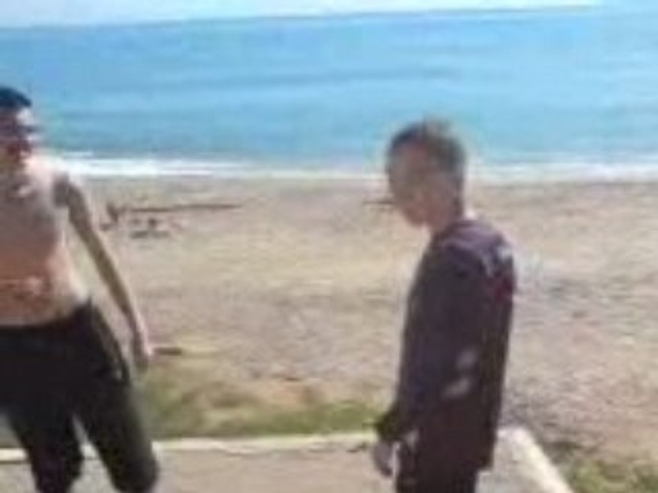 LoWLeD - 3aynashir kar3a [By Blond]