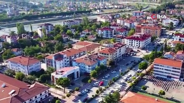 Şebeke suyu 370 kişiyi zehirledi