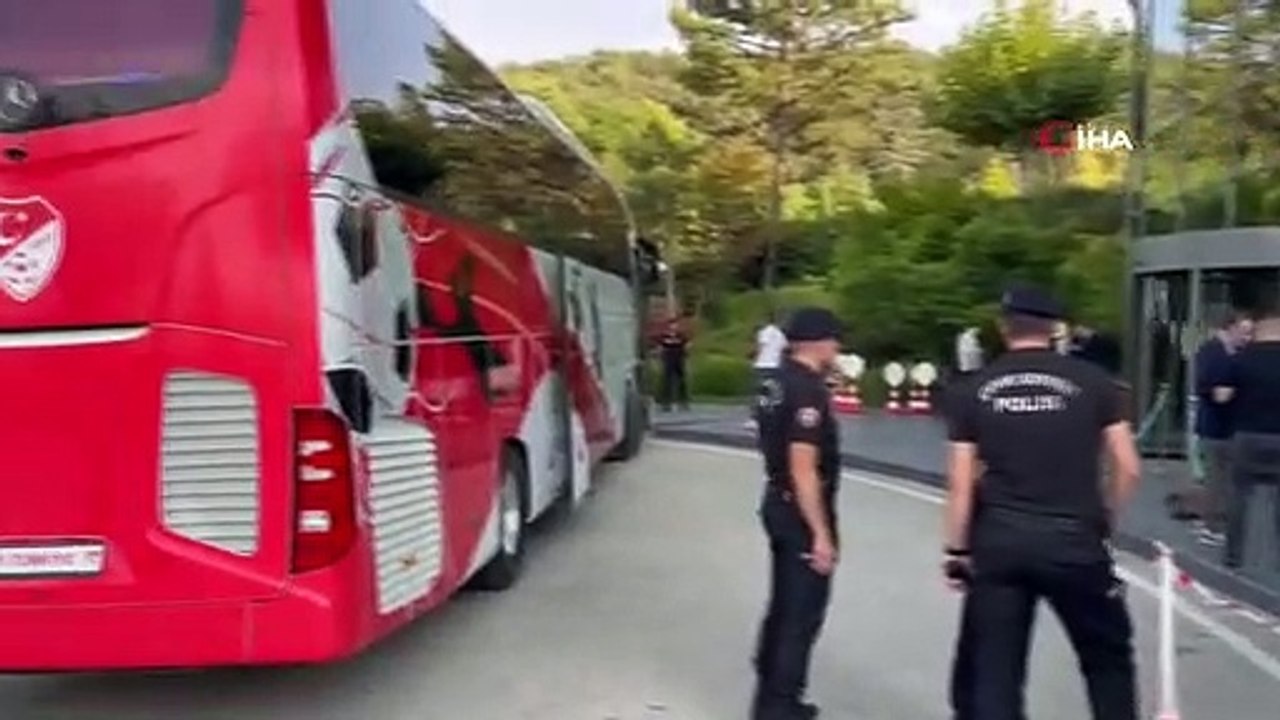 A Milli Takım, Eskişehir'de Bando Eses ile karşılandı