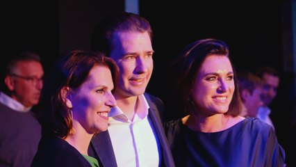 "Kurz - Der Film" - Zahlreiche türkise Prominenz bei Kino-Premiere