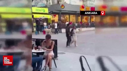 Ankara’da sokak köpekleri, küçük çocuğu olan bir kadının etrafını çevirdi