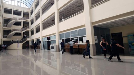 Adliyede 3'üncü kattan atlayan Afgan, ağır yaralandı