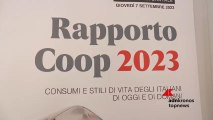 Consumi: Rapporto Coop 2023, l’Italia cammina sul filo dell’incertezza