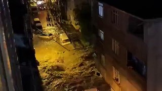 Flash flooding in Istanbul full video