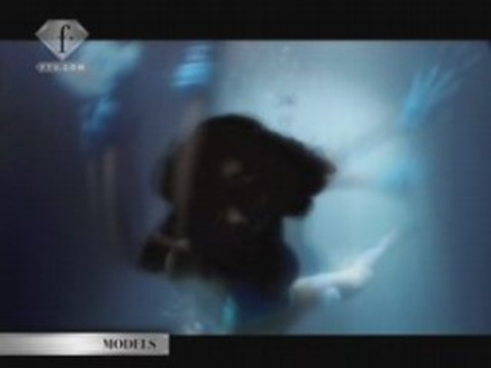 Mystic Water Model Bebe Pham