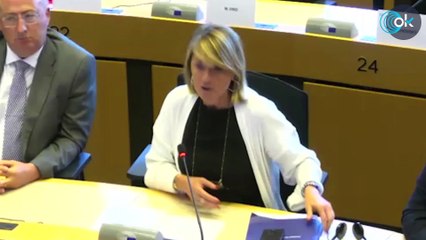 El PP a Díaz en la Eurocámara Su encuentro con el prófugo Puigdemont desafía a la justicia europea