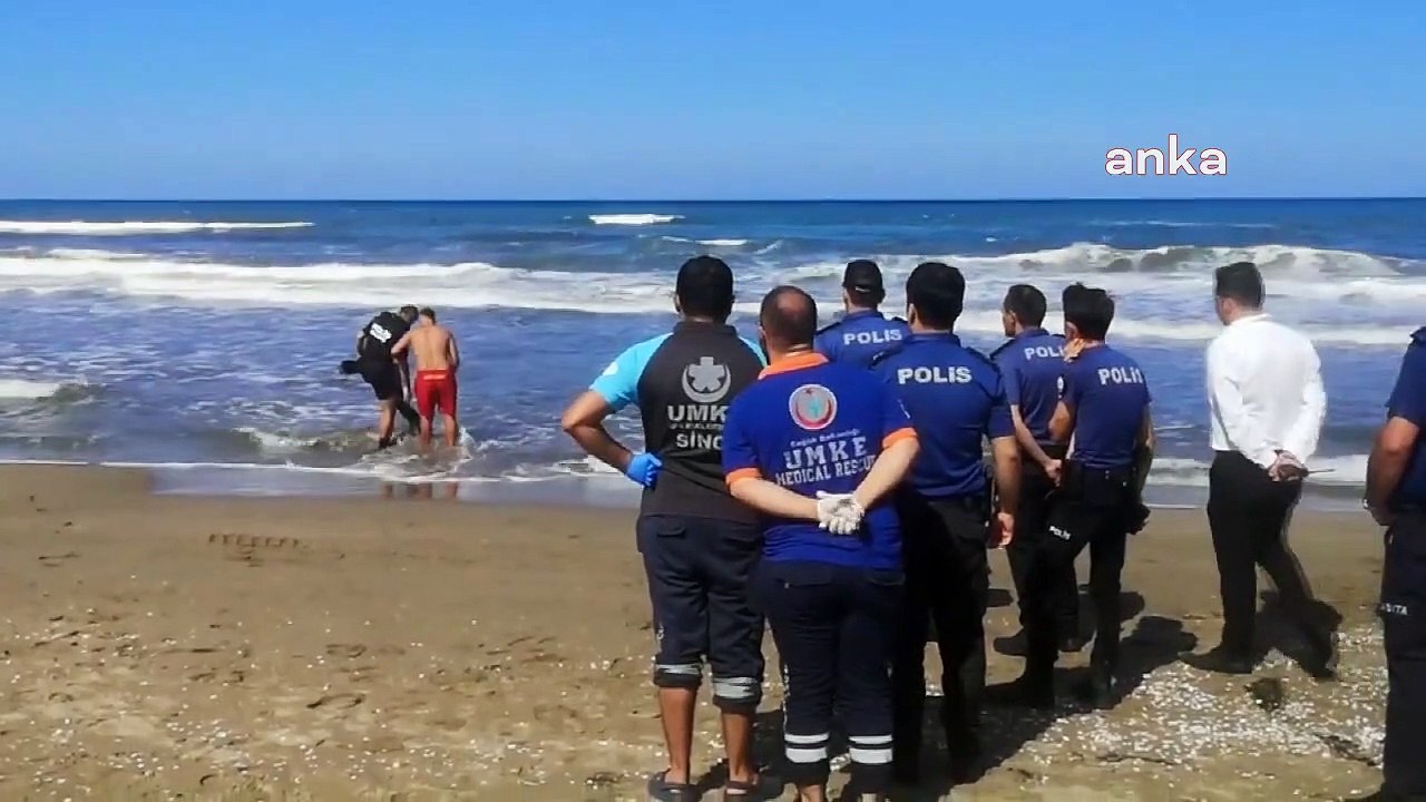 Sinop'ta Denizde Kaybolan Genç İçin Arama Çalış...