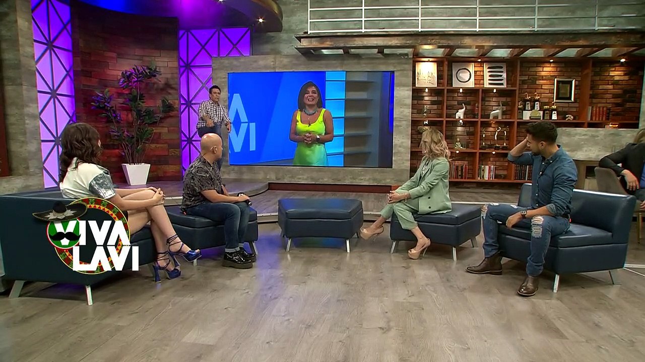 Alejandro Fernández reacciona al traje charro de Christian Chávez