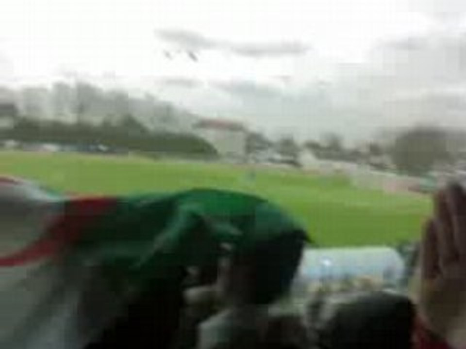 ALGERIE CONGO AMBIANCE DANS LE STADE BEN LADEN