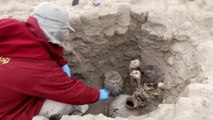 Descubren tumba de un personaje en lo alto de una antigua pirámide en Lima