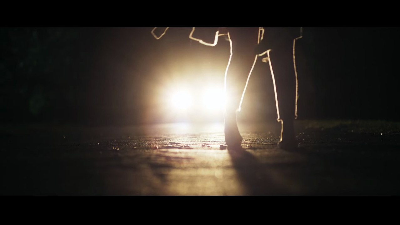 When Evil Lurks Trailer