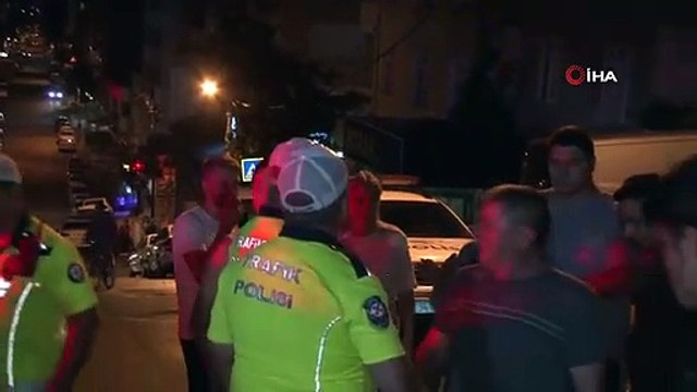 Maltepe Belediyesine ait hafriyat kamyonu freni boşalarak 6 araca çarptı