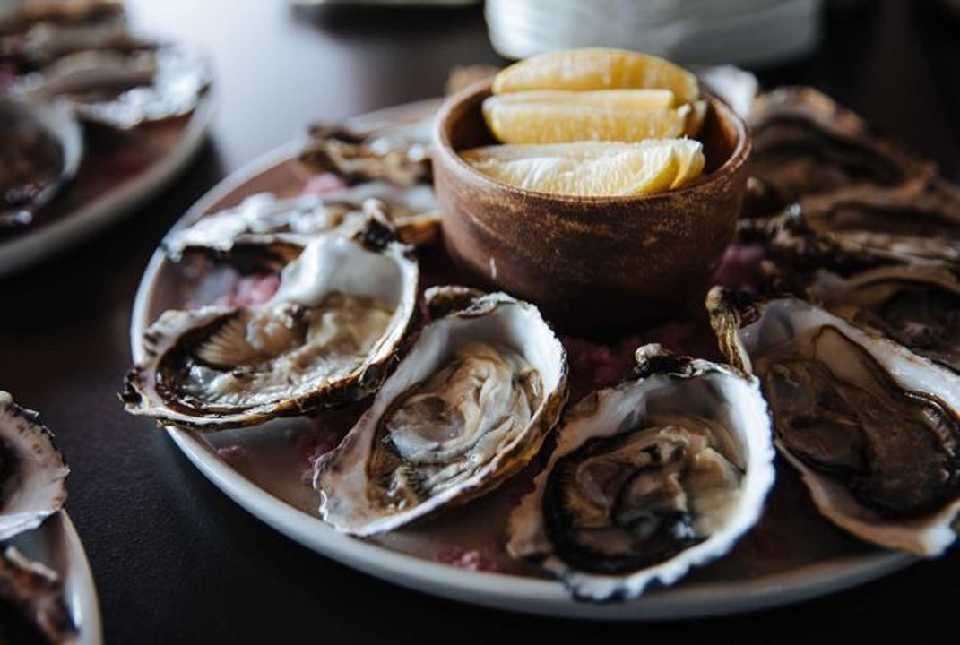 Huîtres, moules, palourdes... Quels sont les bienfaits des coquillages sur l'organisme ?