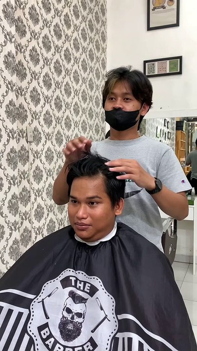Side part hairstyle