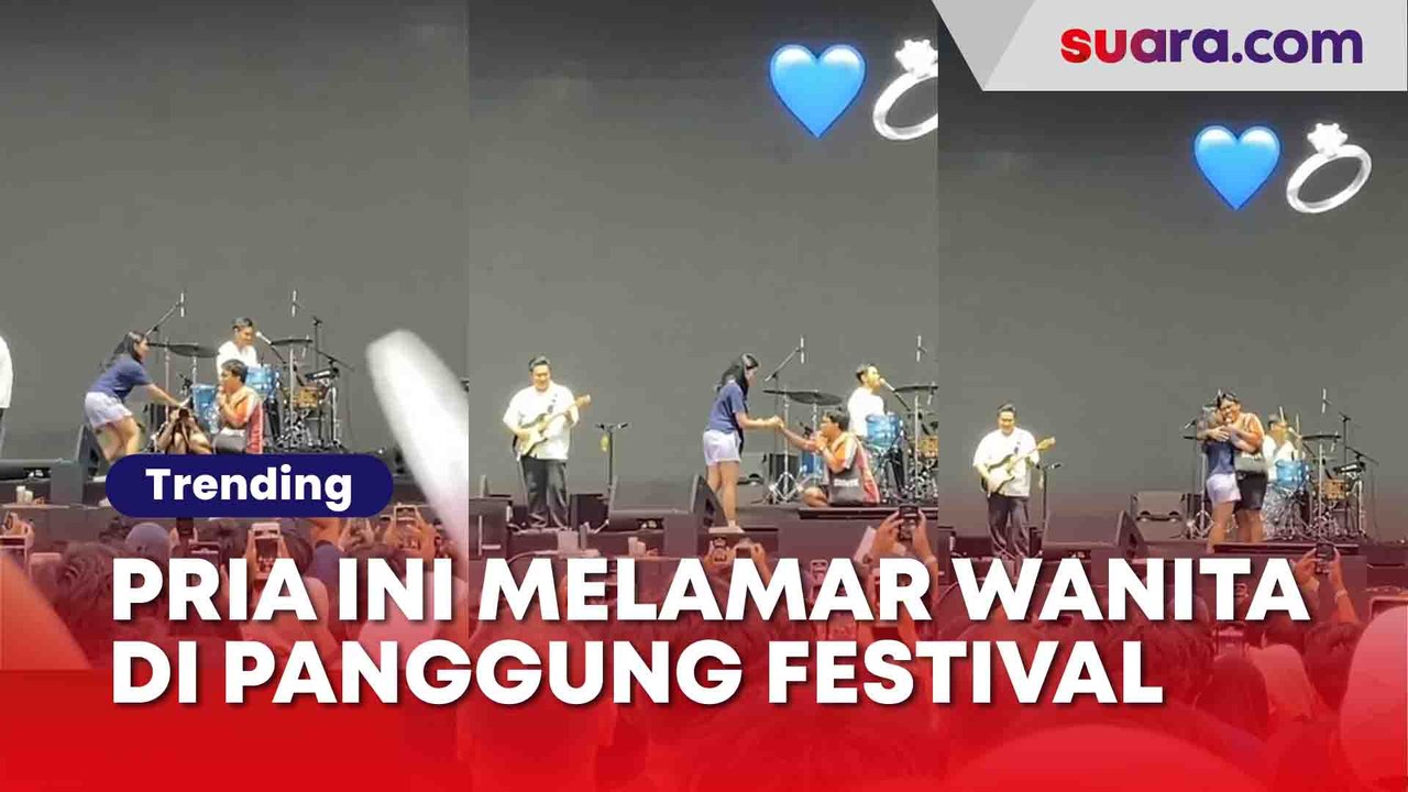 Romantis! Cewek ini Dilamar Kekasihnya di Panggung Festival Musik