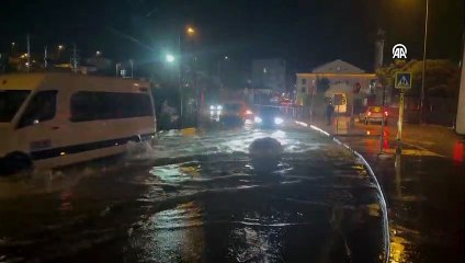 Meteoroloji'den 3 bölgeye gök gürültülü sağanak uyarısı