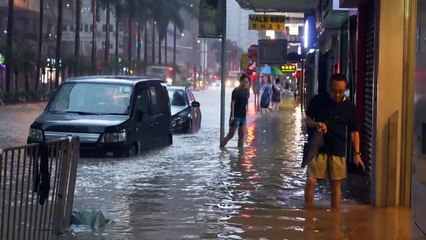 Lluvias récord provocan inundaciones en Hong Kong